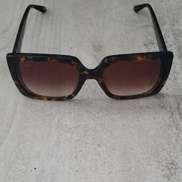 Patricia Nash Tortoise Shell Jackie Sunglasses NWOT - Picture 2 of 11